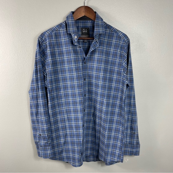 Jos A Banks || Travel Tech Plaid Button Down Size M - Picture 4 of 7